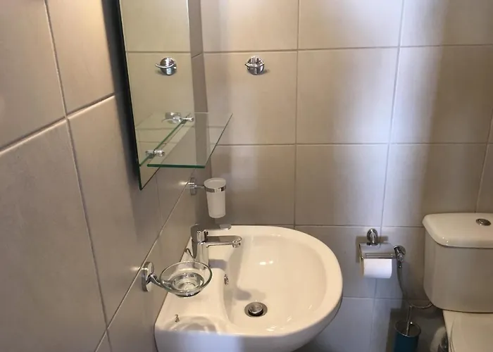 Aphrodites 아파트 키니언